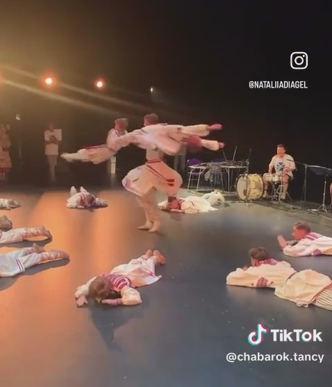  []