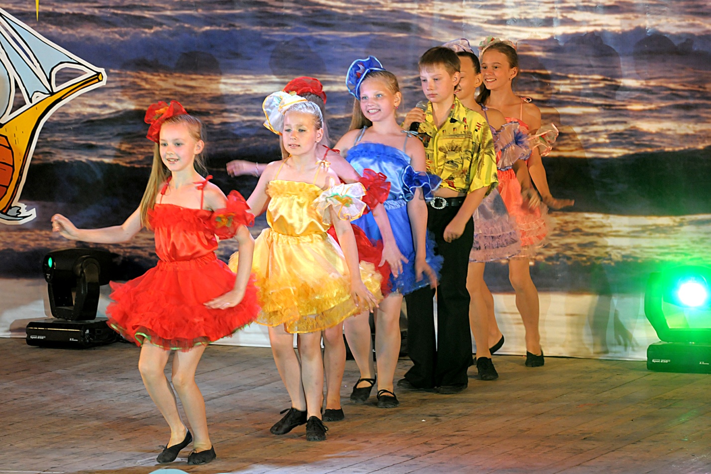 http://studia-globus.narod.ru/dsc_9941.jpg