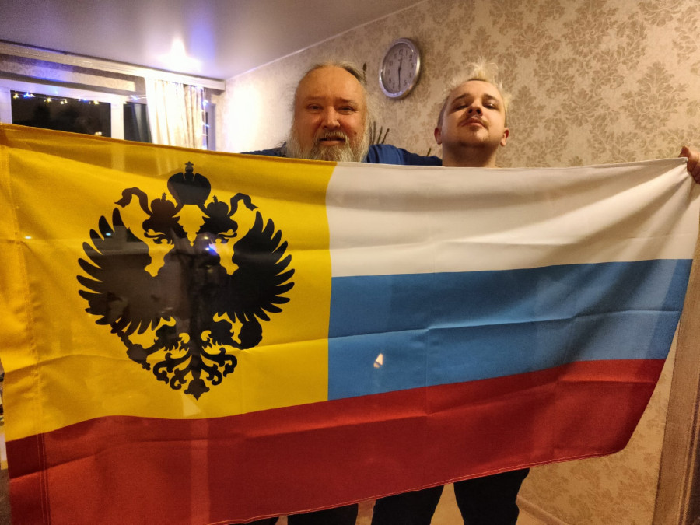 �_������_���� [�]